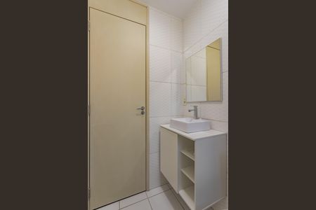 Apartamento à venda com 42m², 2 quartos e 1 vaga Apartamento à venda com 42m², 2 quartos e 1 vagaBanheiro
