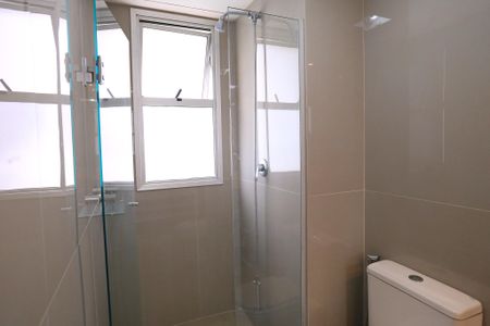 Apartamento para alugar com 197m², 4 quartos e 4 vagas Apartamento para alugar com 197m², 4 quartos e 4 vagasBanheiro da Semi-Suíte