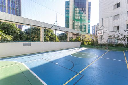 Apartamento para alugar com 197m², 4 quartos e 4 vagas Apartamento para alugar com 197m², 4 quartos e 4 vagasQuadra