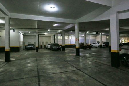 Apartamento para alugar com 197m², 4 quartos e 4 vagas Apartamento para alugar com 197m², 4 quartos e 4 vagasGaragem