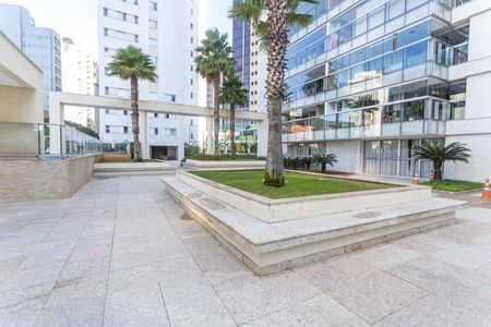 Apartamento para alugar com 197m², 4 quartos e 4 vagas Apartamento para alugar com 197m², 4 quartos e 4 vagasÁrea comum