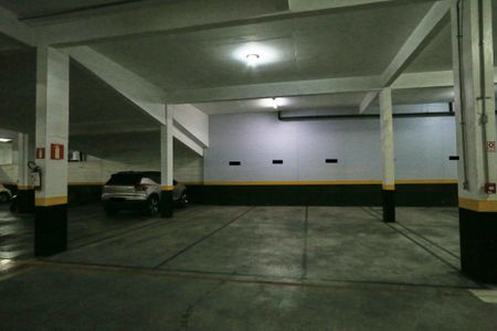 Apartamento para alugar com 197m², 4 quartos e 4 vagas Apartamento para alugar com 197m², 4 quartos e 4 vagasGaragem