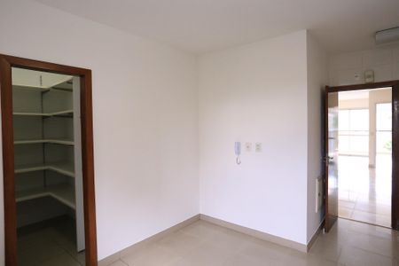 Apartamento para alugar com 197m², 4 quartos e 4 vagas Apartamento para alugar com 197m², 4 quartos e 4 vagasCozinha