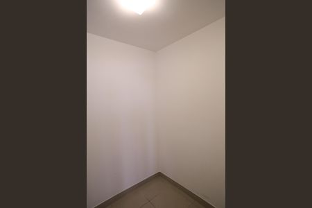 Apartamento para alugar com 197m², 4 quartos e 4 vagas Apartamento para alugar com 197m², 4 quartos e 4 vagasQuarto de Serviço