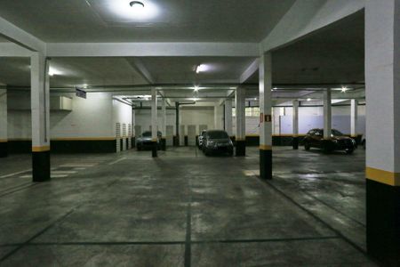 Apartamento para alugar com 197m², 4 quartos e 4 vagas Apartamento para alugar com 197m², 4 quartos e 4 vagasGaragem