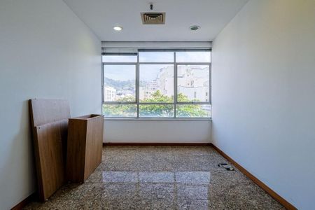 Casa de condomínio à venda com 320m², 1 quarto e 6 vagas Casa de condomínio à venda com 320m², 1 quarto e 6 vagasFoto 35