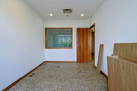 Casa de condomínio à venda com 320m², 1 quarto e 6 vagas Casa de condomínio à venda com 320m², 1 quarto e 6 vagasFoto 36