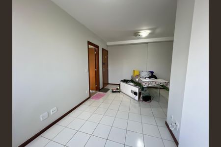 Apartamento para alugar com 73m², 3 quartos e 1 vagaSala