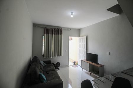 Sala de casa para alugar com 2 quartos, 65m² em Jardim Alvorada, Nova Iguaçu