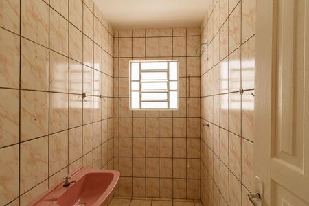 Banheiro de casa para alugar com 1 quarto, 55m² em Vila Sabrina, São Paulo