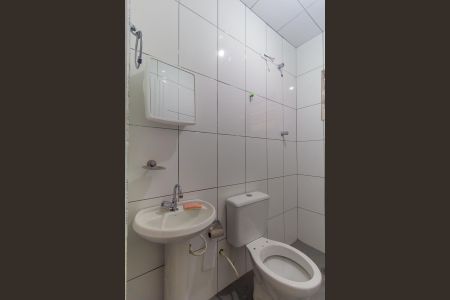 Casa para alugar com 33m², 1 quarto e sem vaga Casa para alugar com 33m², 1 quarto e sem vagaBanheiro