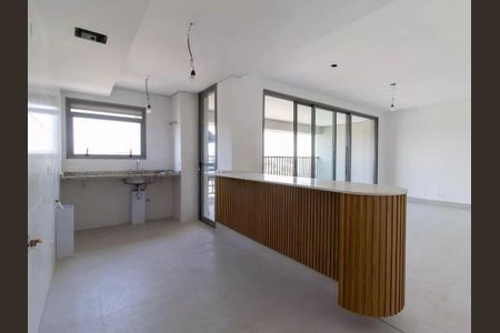 Apartamento à venda com 3 quartos, 140m² em Cambuí, Campinas