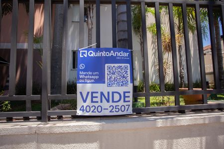 Apartamento à venda com 49m², 2 quartos e 1 vagaPLAQUINHA
