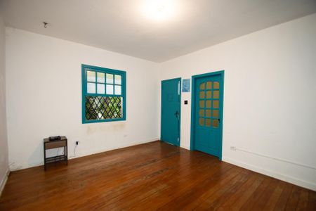 Casa à venda com 200m², 3 quartos e 3 vagas Casa à venda com 200m², 3 quartos e 3 vagasQuarto 2