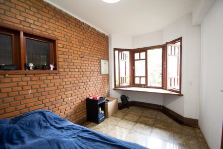 Casa à venda com 200m², 3 quartos e 3 vagas Casa à venda com 200m², 3 quartos e 3 vagasQuarto de Serviço