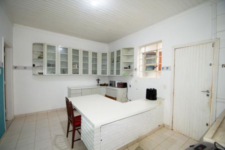 Casa à venda com 200m², 3 quartos e 3 vagas Casa à venda com 200m², 3 quartos e 3 vagasCozinha