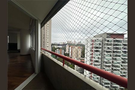 Apartamento à venda com 210m², 4 quartos e 4 vagas