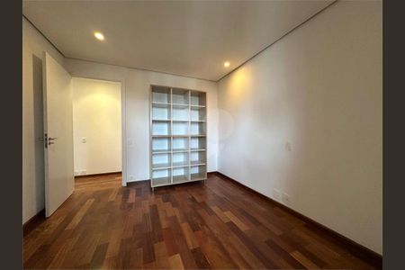 Apartamento à venda com 210m², 4 quartos e 4 vagas
