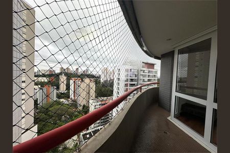 Apartamento à venda com 210m², 4 quartos e 4 vagas