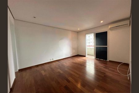 Apartamento à venda com 210m², 4 quartos e 4 vagas