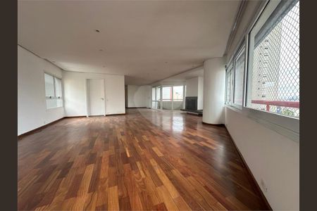 Apartamento à venda com 210m², 4 quartos e 4 vagas