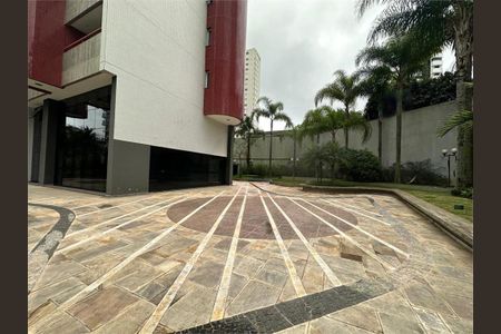 Apartamento à venda com 210m², 4 quartos e 4 vagas