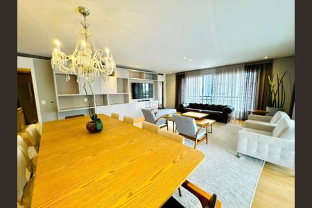 Apartamento à venda com 4 quartos, 274m² em Itaim Bibi, São Paulo