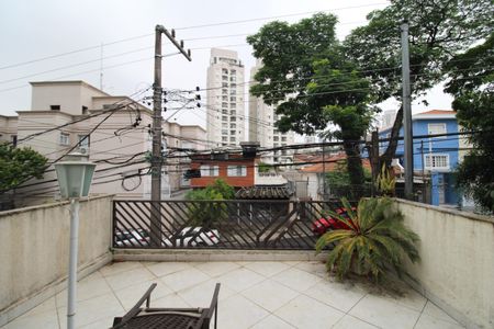 Casa à venda com 141m², 3 quartos e 2 vagasVaranda