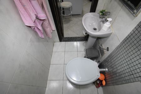 Casa à venda com 141m², 3 quartos e 2 vagasBanheiro de Serviço 