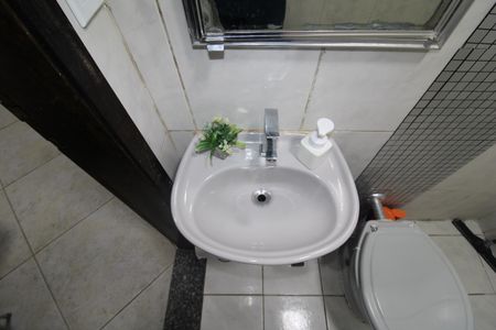 Casa à venda com 141m², 3 quartos e 2 vagasBanheiro de Serviço 