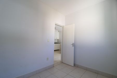 Quarto 1 de apartamento para alugar com 2 quartos, 50m² em Tubalina, Uberlândia
