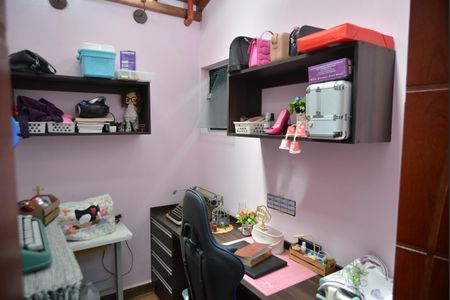 Casa à venda com 133m², 3 quartos e 2 vagasQuarto 2