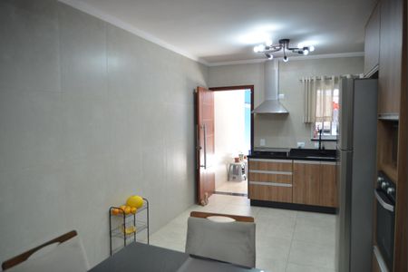 Casa à venda com 133m², 3 quartos e 2 vagasCozinha