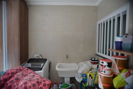 Casa à venda com 133m², 3 quartos e 2 vagasÁrea de Serviço