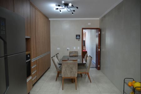 Casa à venda com 133m², 3 quartos e 2 vagasCozinha