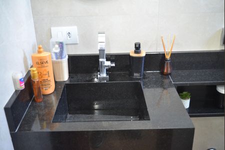 Casa à venda com 133m², 3 quartos e 2 vagasBanheiro da Suíte