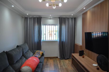 Casa à venda com 133m², 3 quartos e 2 vagasSala