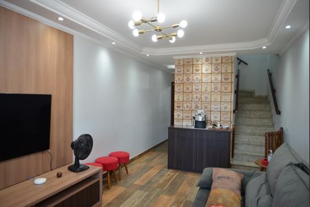 Casa à venda com 133m², 3 quartos e 2 vagasSala