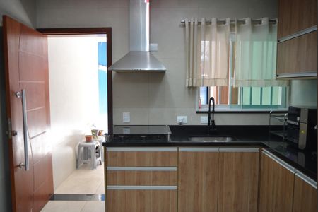 Casa à venda com 133m², 3 quartos e 2 vagasCozinha