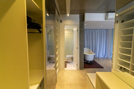 Apartamento à venda com 90m², 1 quarto e 1 vagaSuíte - Closet