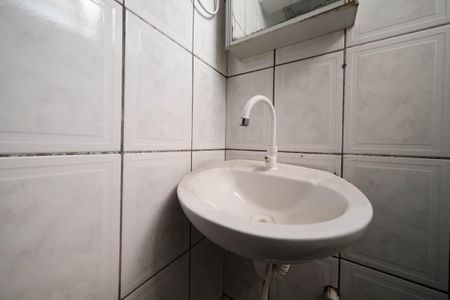 Banheiro de casa à venda com 5 quartos, 250m² em Vila Nhocuné, São Paulo