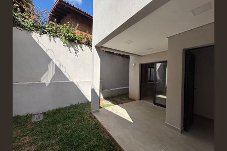 Casa de condomínio para alugar com 143m², 3 quartos e 2 vagasVaranda