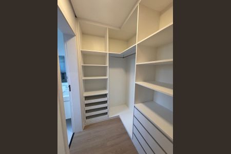 Casa de condomínio para alugar com 143m², 3 quartos e 2 vagasSuite 3