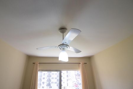 Sala de apartamento para alugar com 1 quarto, 50m² em Guilhermina, Praia Grande