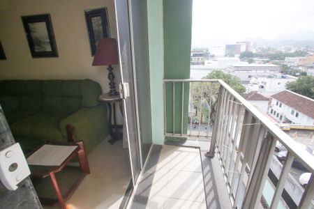 Apartamento à venda com 74m², 2 quartos e 1 vagaVaranda da Sala