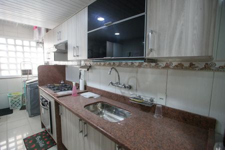 Apartamento à venda com 74m², 2 quartos e 1 vagaCozinha