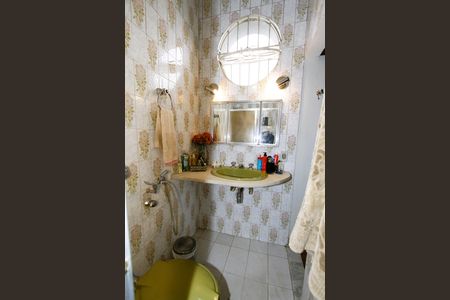 Casa à venda com 440m², 6 quartos e 3 vagasBanheiro do Quarto 1