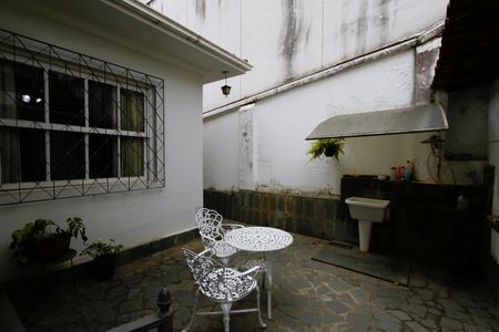 Casa à venda com 440m², 6 quartos e 3 vagasVaranda