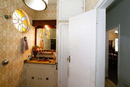 Casa à venda com 440m², 6 quartos e 3 vagasBanheiro Social