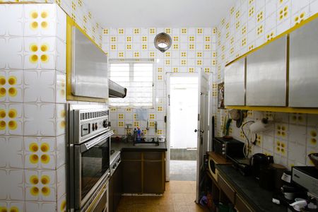 Casa à venda com 440m², 6 quartos e 3 vagasCozinha